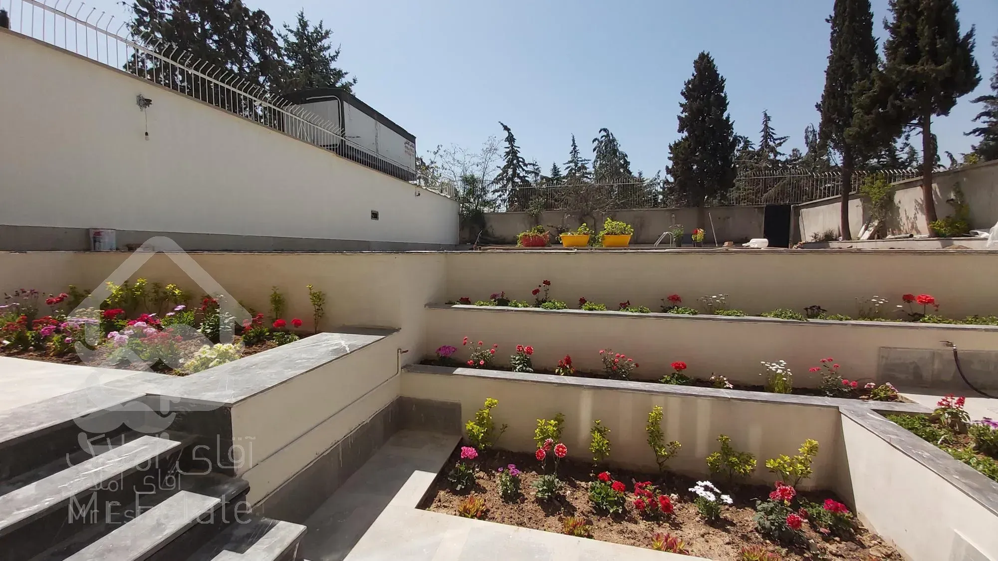 رهن و اجاره ویلا ۲۳۰ متر در شهرک غرب