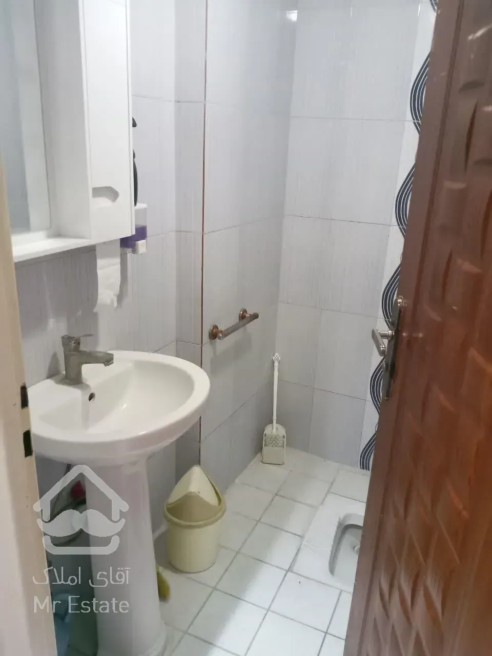 ۹۳ متر دو خواب دارای پارکینگ