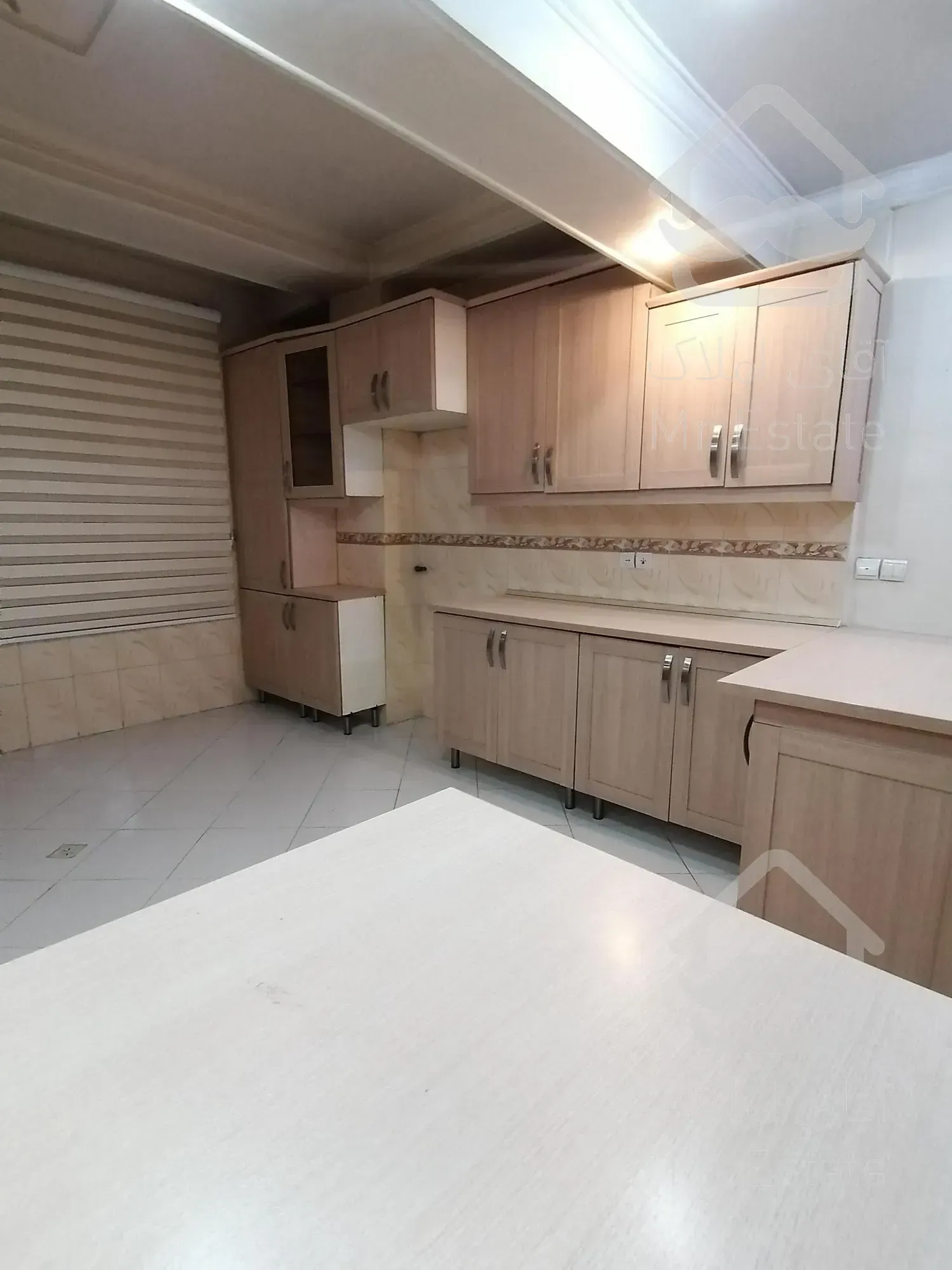 118 متر، فول امکانات، آلاله شرقی