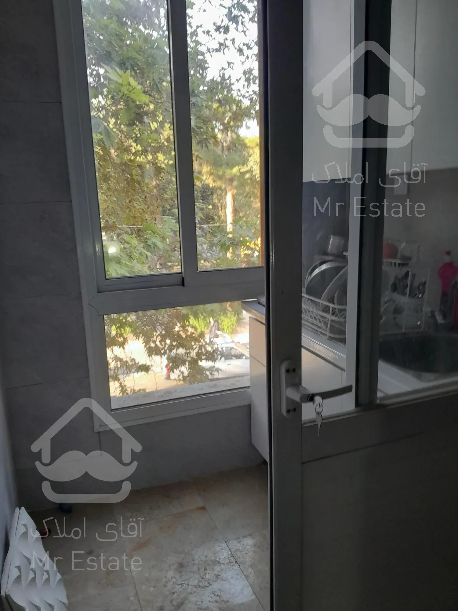 دربستی ۳ طبقه فول بازسازی