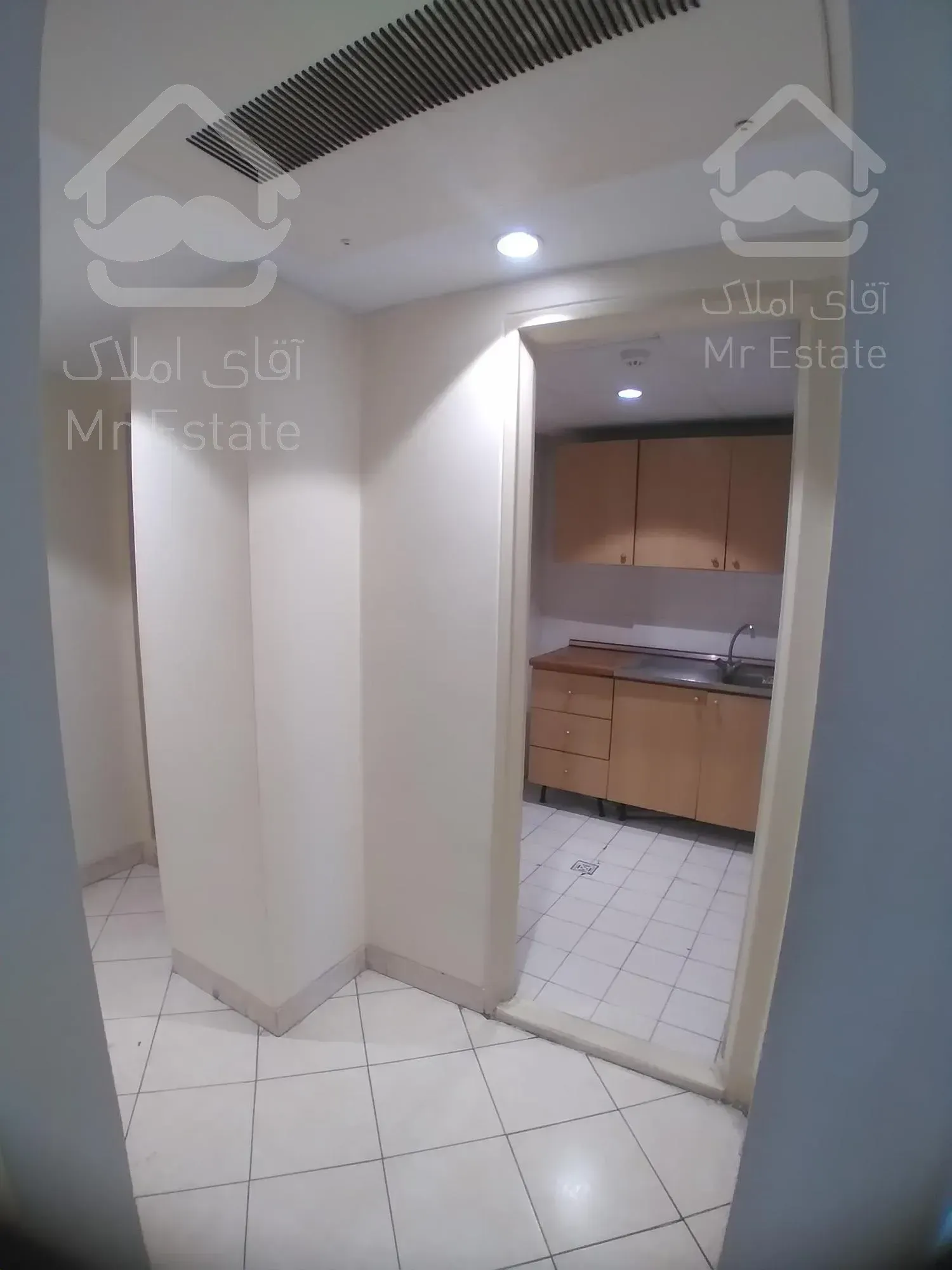 ۶۳ متر سند اداری میدان ونک