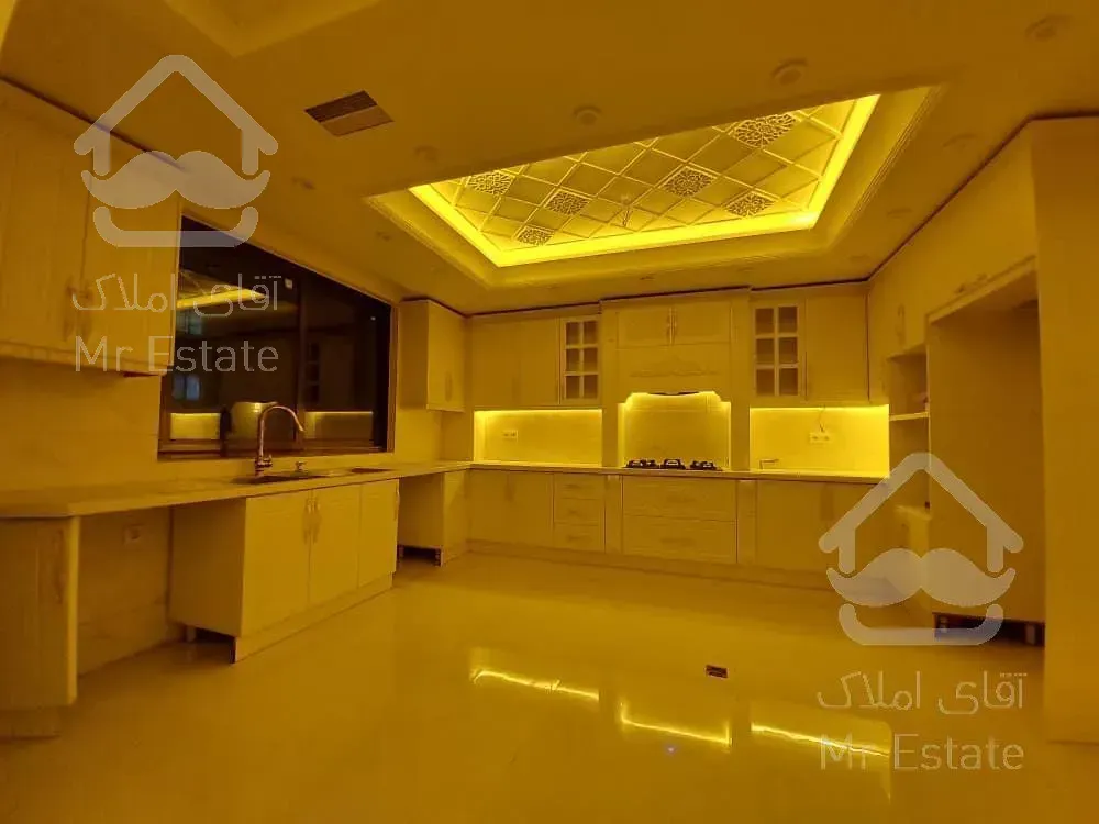 ۲۲۰متر  تکواحدی  بی همتا  بلوار فردوس