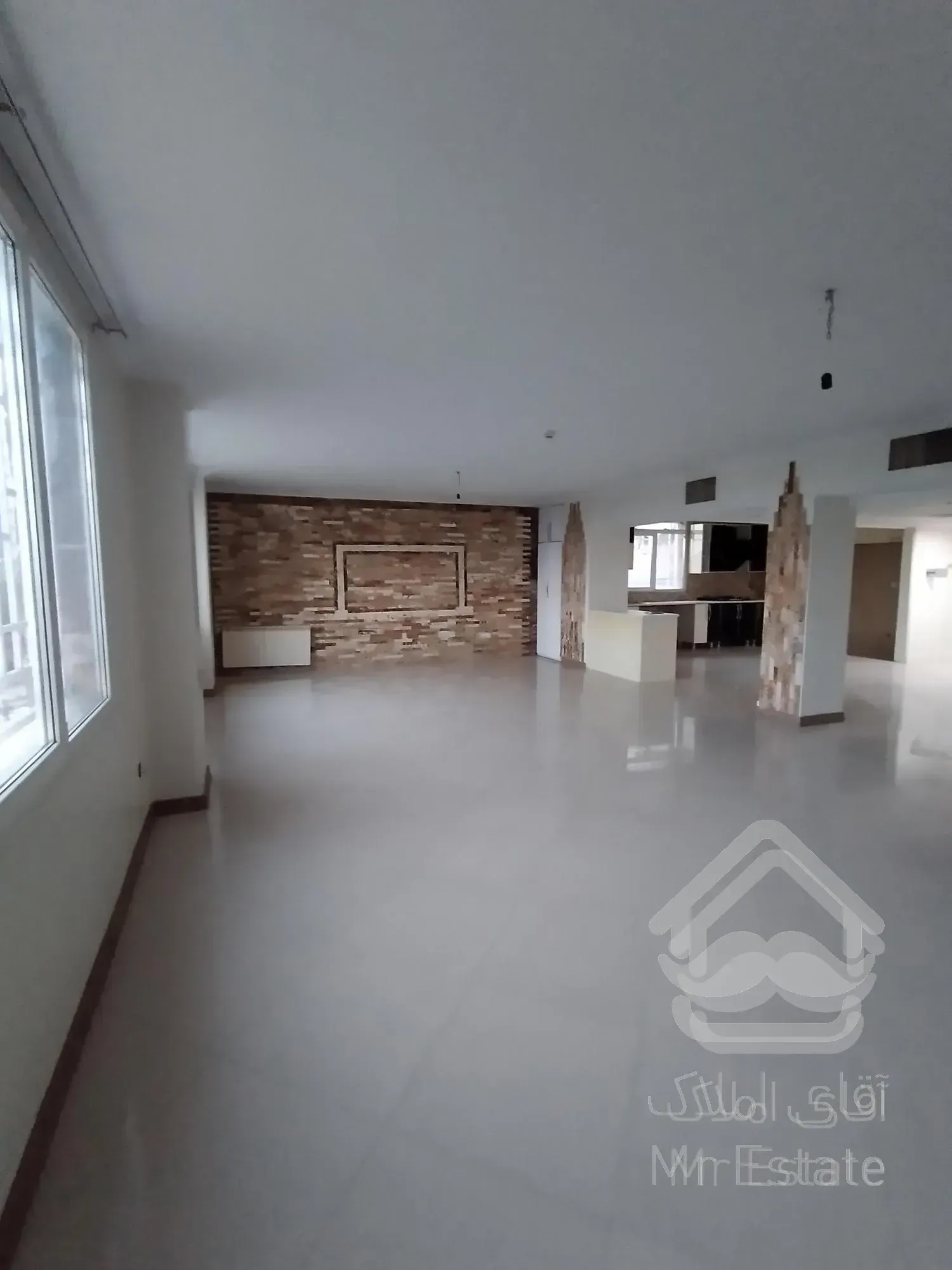 ۱۵۰ متر/۲خواب/دو قدمی دریاچه