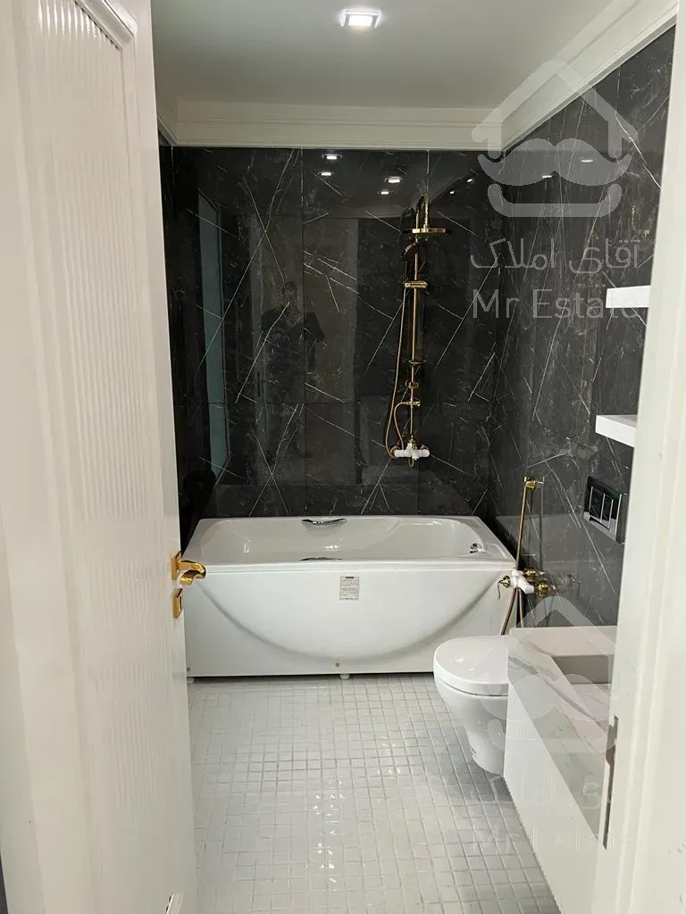 رهن و اجاره آپارتمان در دزاشیب ۱۹۰ متر ۳ خواب برج‌باغ