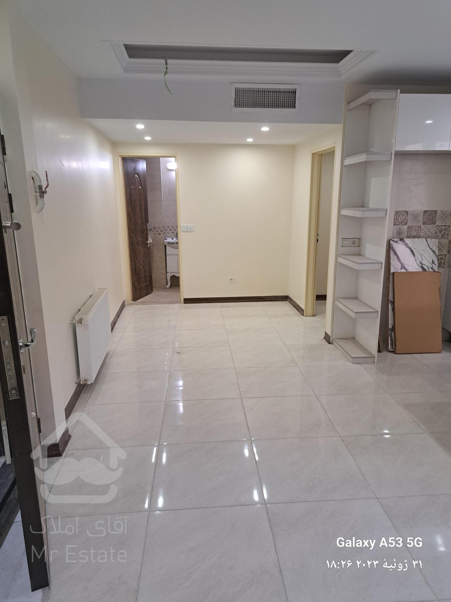 آپارتمان نوساز ۵۷ متری در کمیل