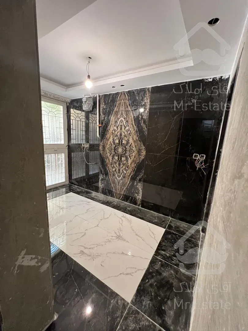 ویلای مستقل ۴۰۰مترزمین ۲۰۰ متر بنا ۳خواب