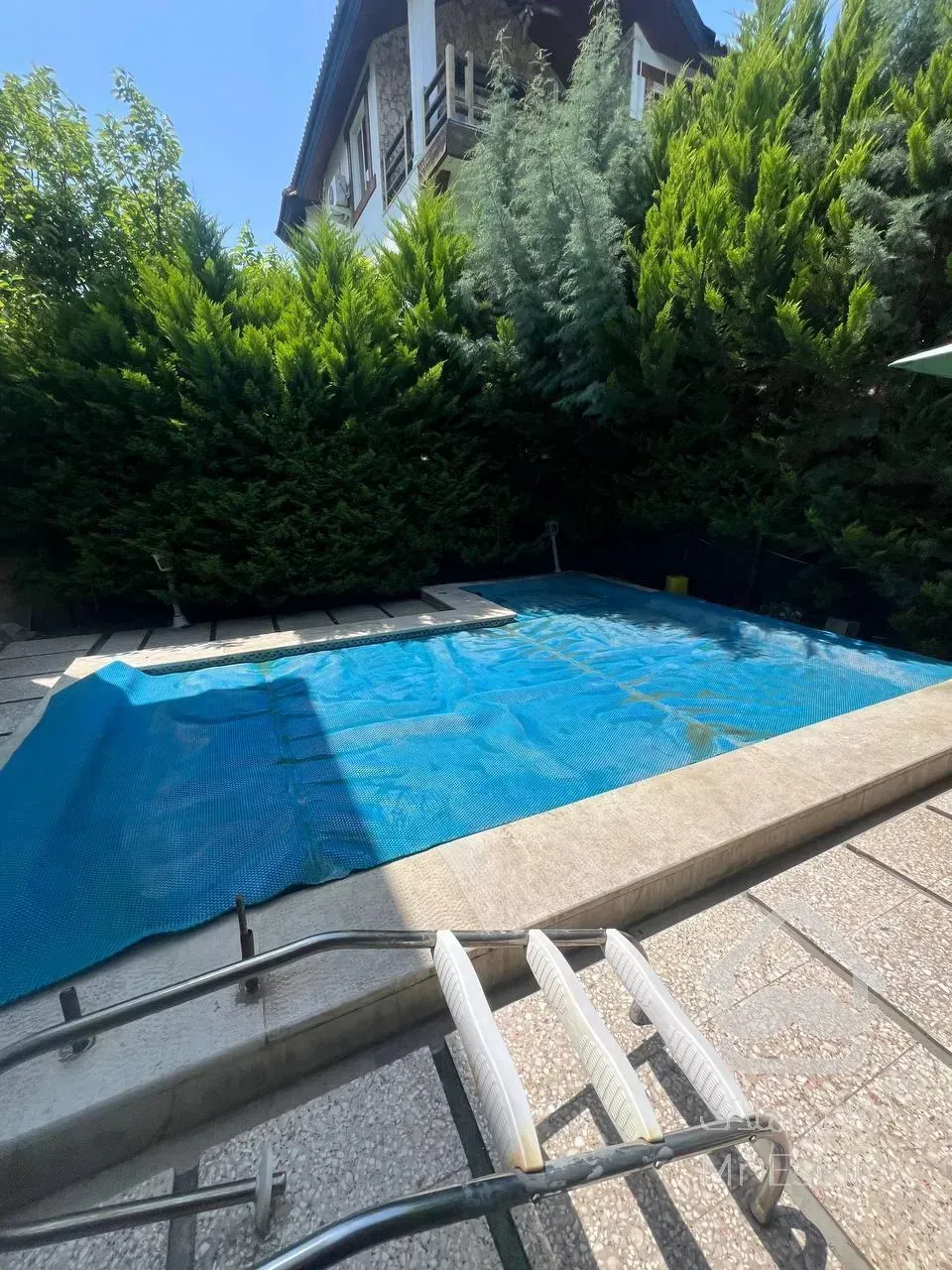 اجاره ویلا مبله شهرکی استخردار