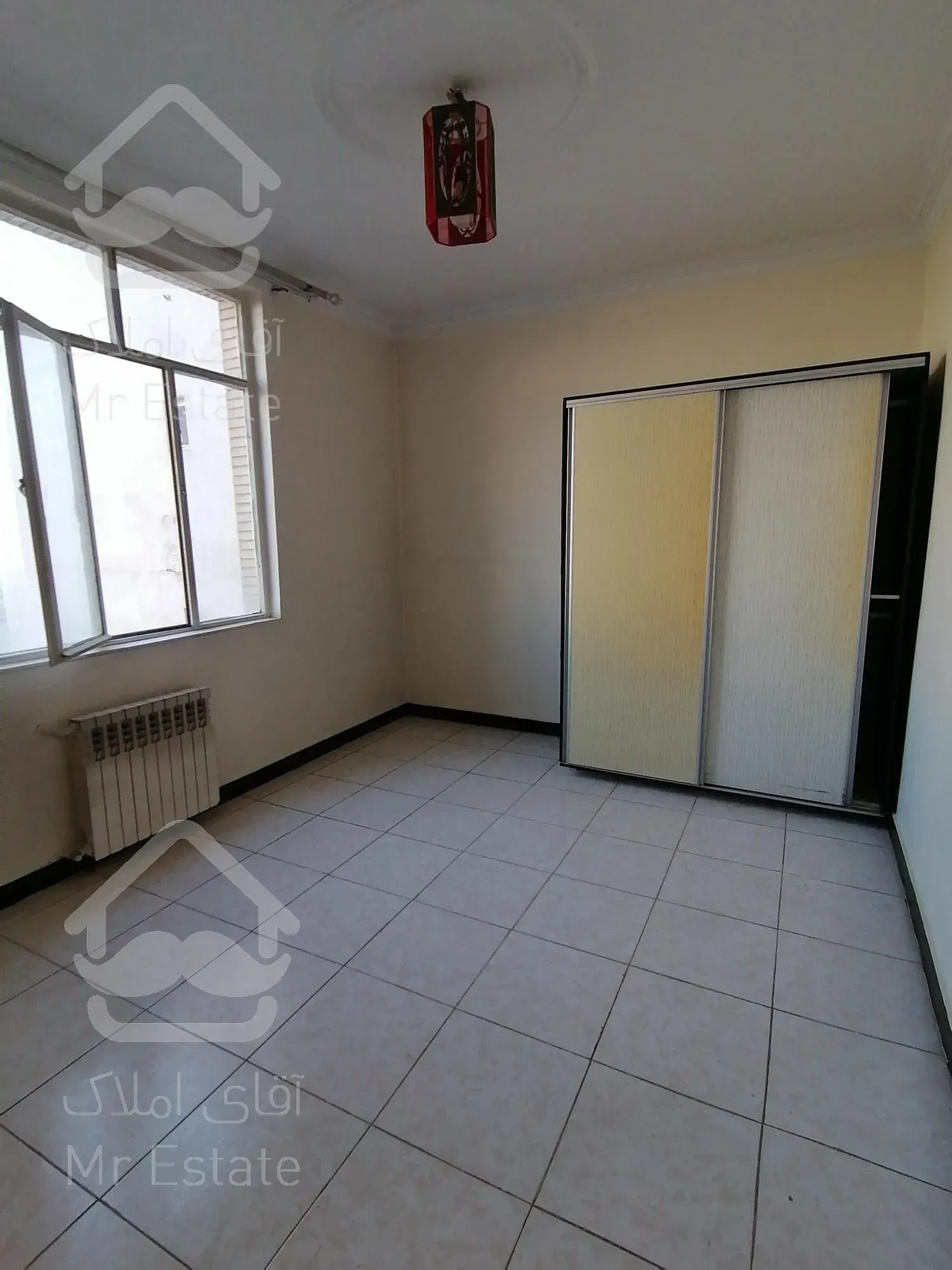 100 متر، دو خواب فردوس غرب