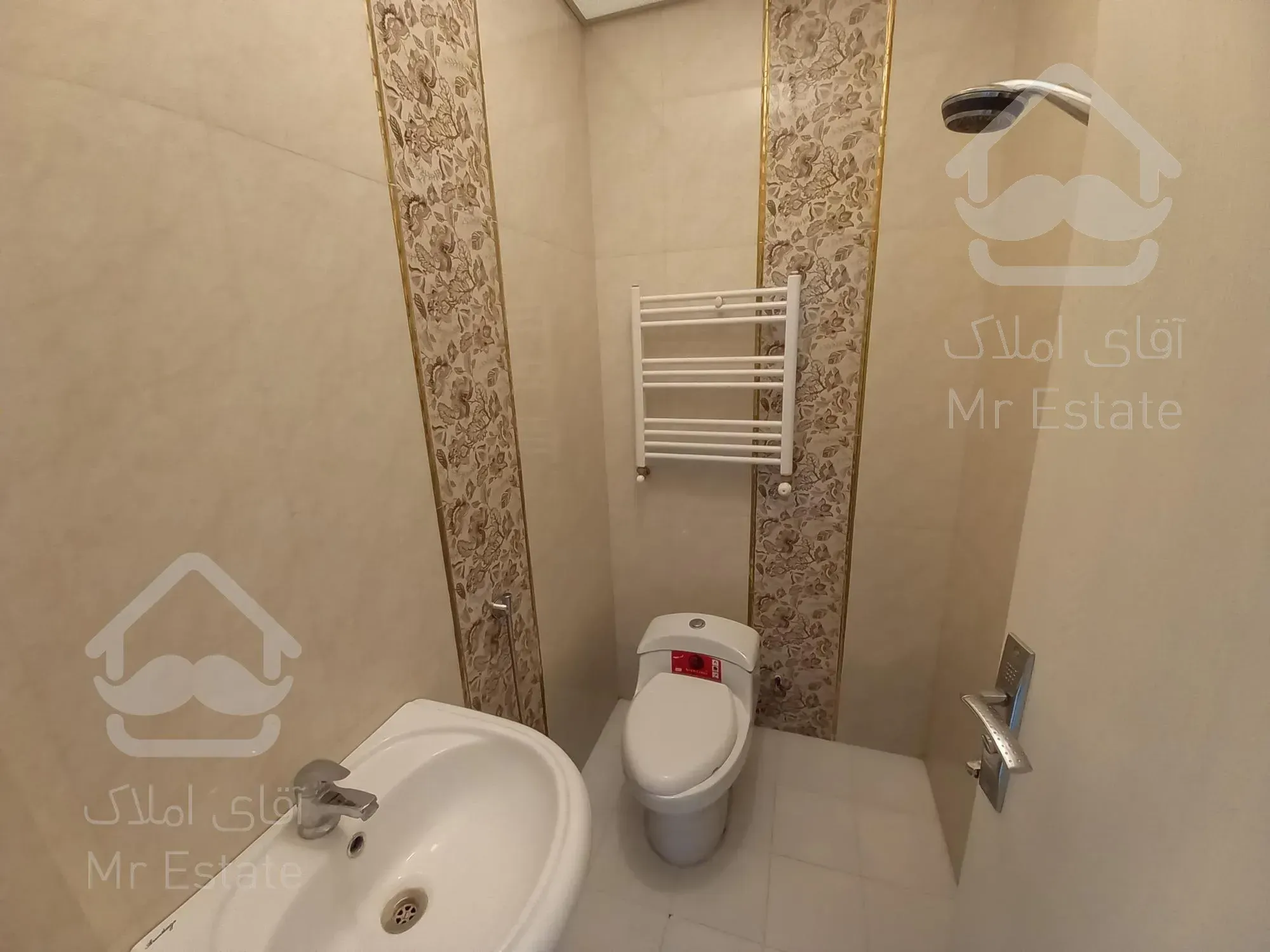 آپارتمان/۱۳۵/متر/سه/خوابه