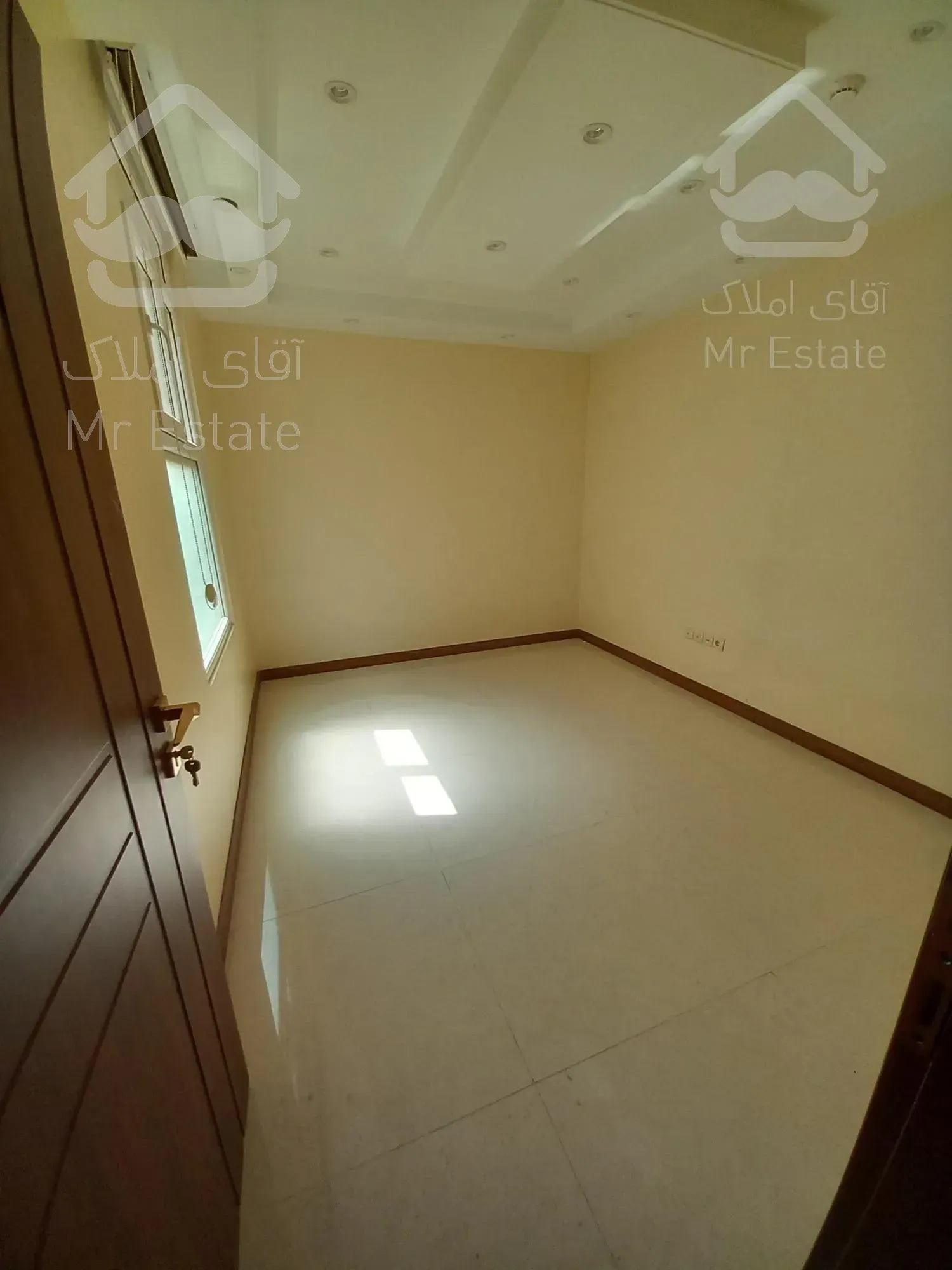 ۷۲ مترموقعیت اداری دسترسی عالی