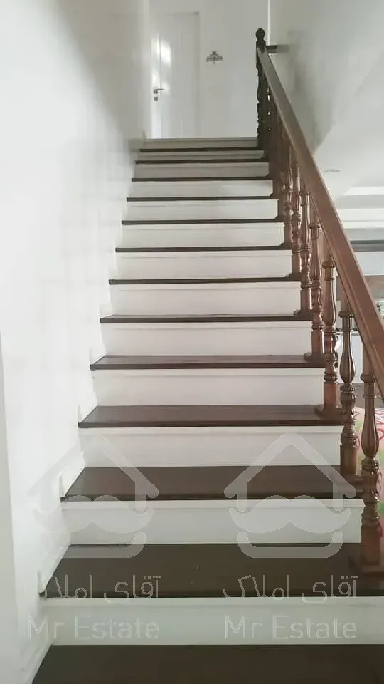 دوبلکس پاداد غربی۱۴۵متر۳خواب خوش ساخت