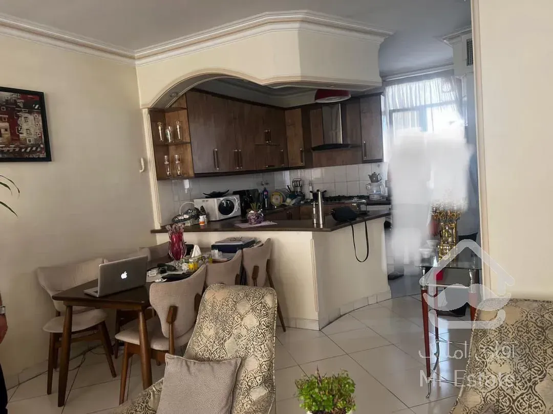 ۷۰متر/خوش نقشه/فول امکانات