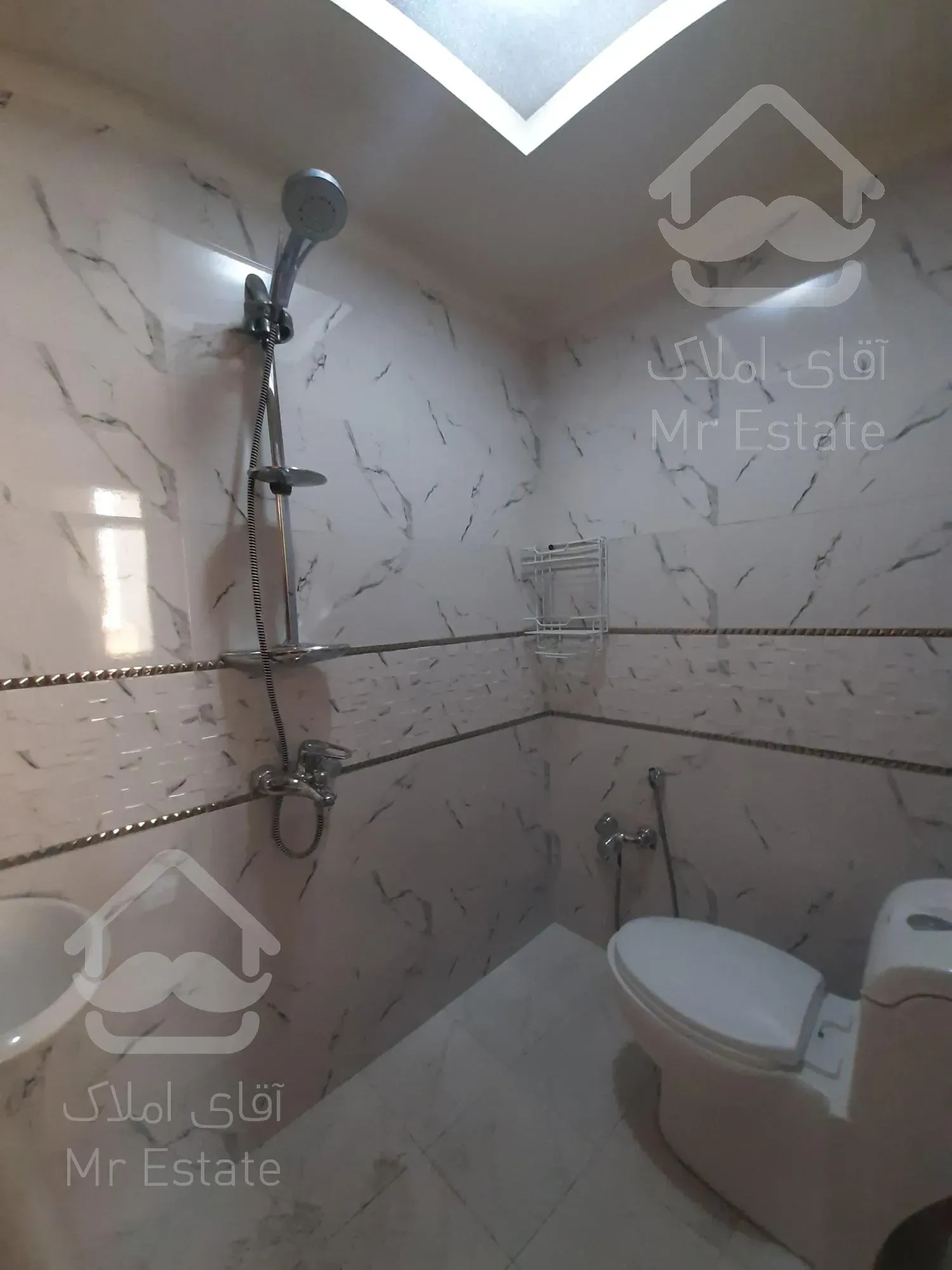 ۷۵ متر در بهترین لوکیشن