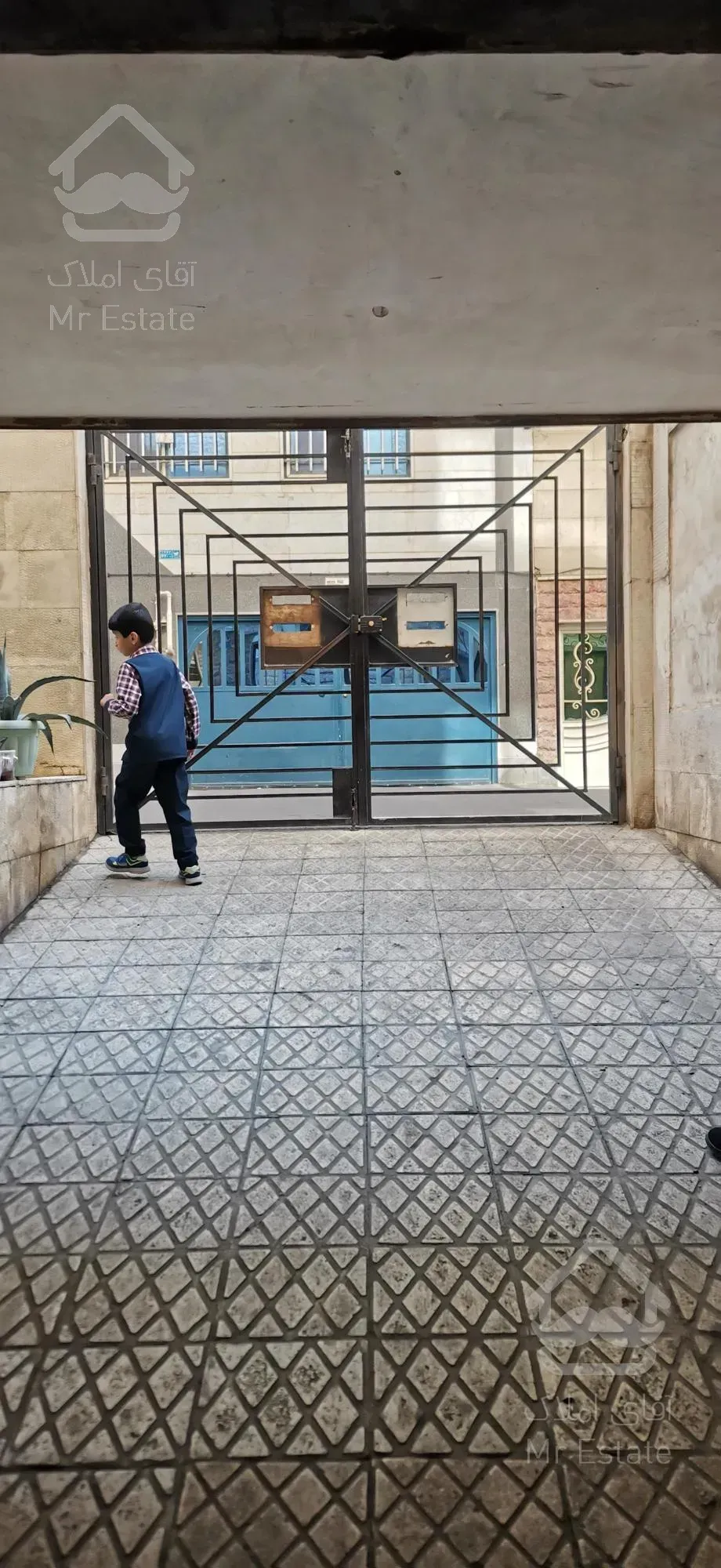 40 متری /تک واحدی/خوش نقشه