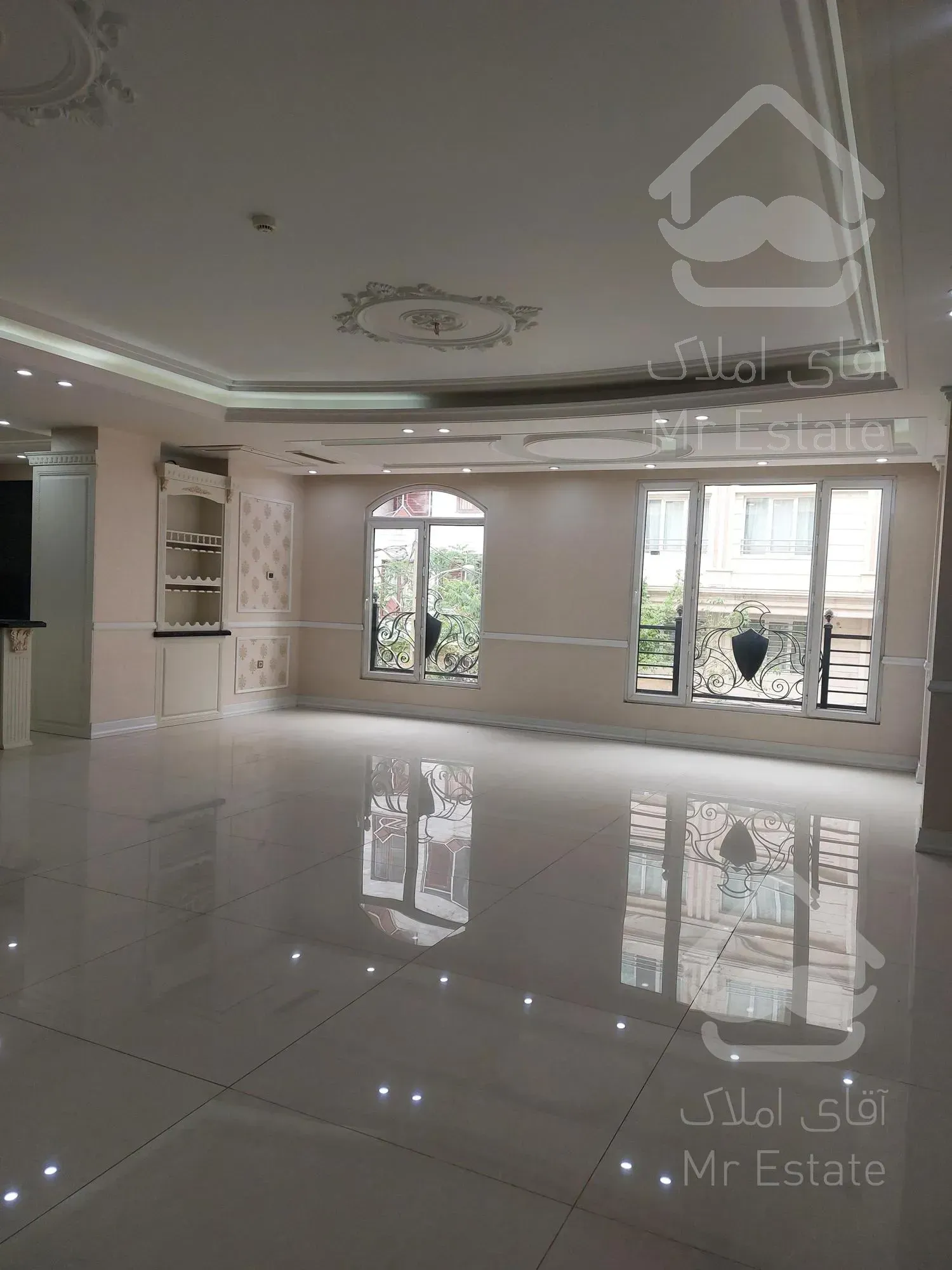 ۲۲۰متر  تکواحدی  بی‌همتا بلوار فردوس