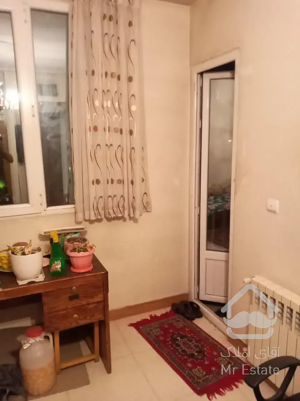 ۹۳ متر دو خواب دارای پارکینگ