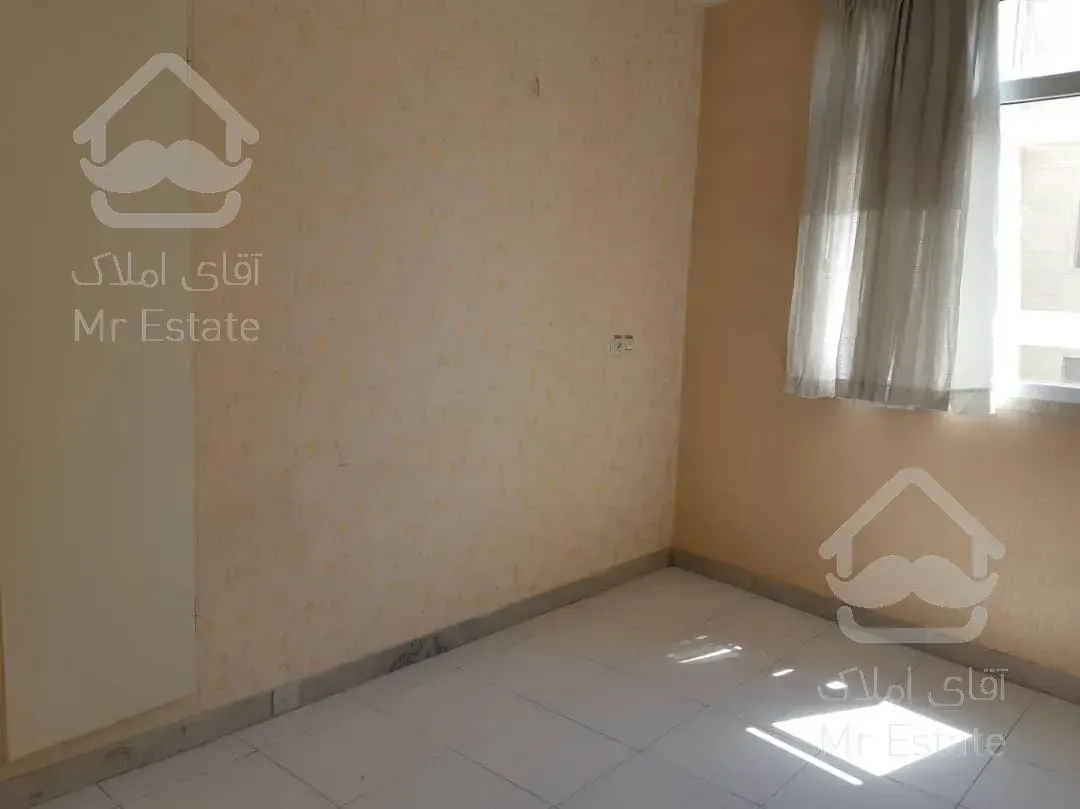 واحد80متری،سالن پرده خور