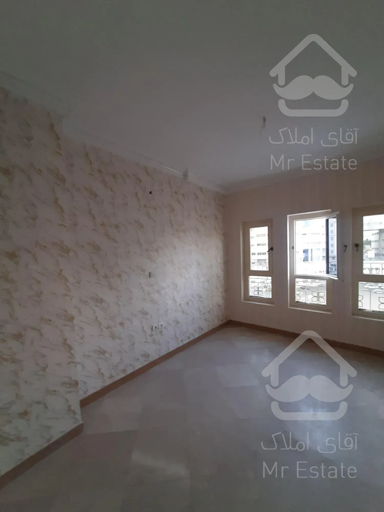 فروش ۷۵متری خطس رو به آفتاب همیلا