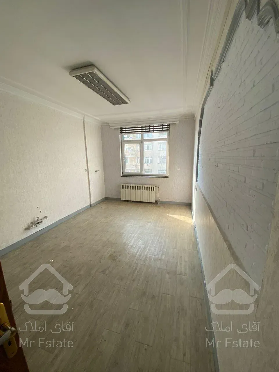 ۱۴۴ متر گاندی موقعیت اداری