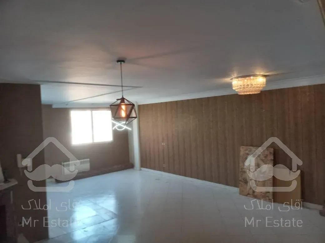 ۱۲۰ متری با دو پارکینگ نزدیک مترو