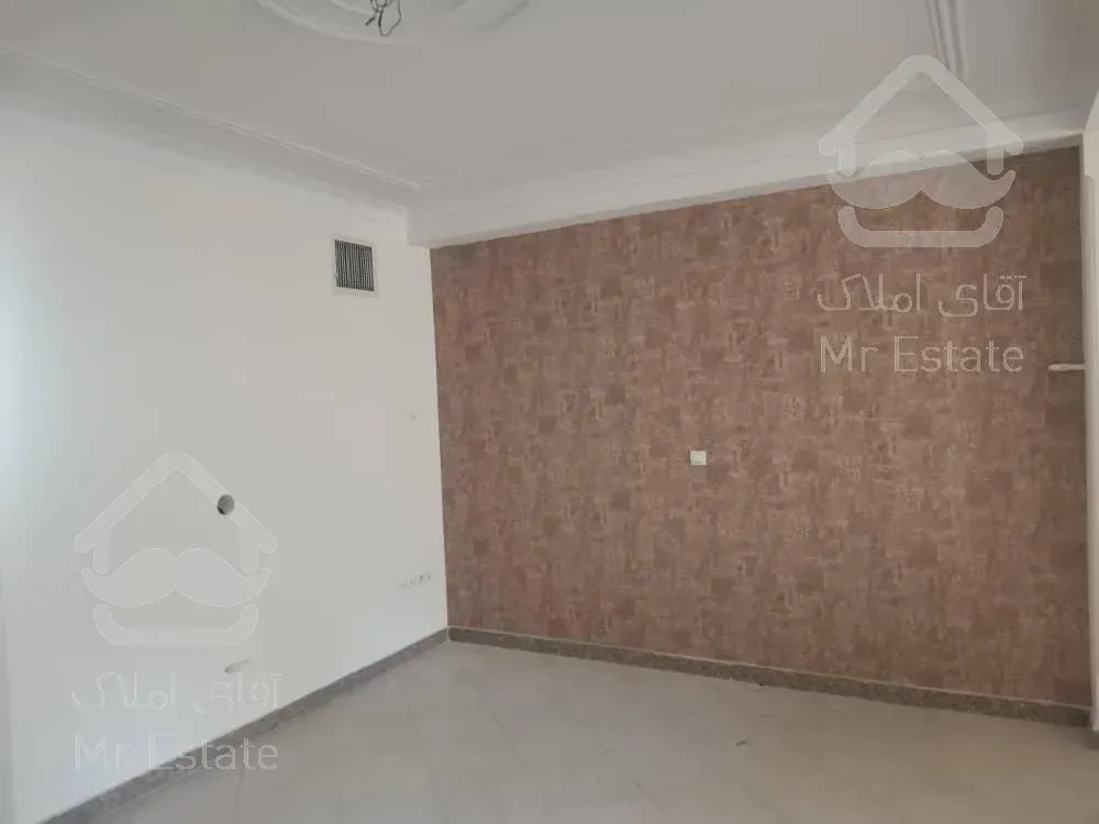 50متری/تک واحدی/پارکینگ سندی غیرمزاحم/غرق نور