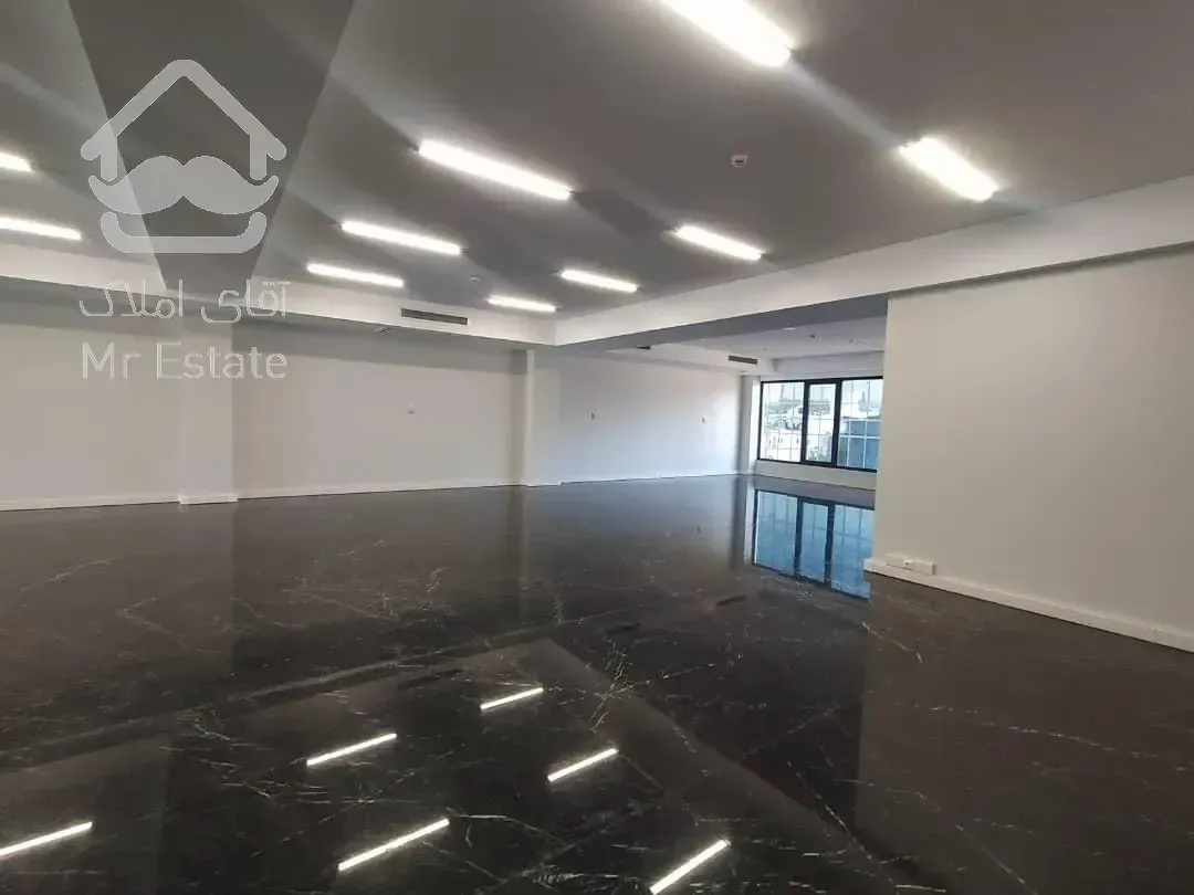 میدان ونک ۱۰۰۰ متر سنداداری