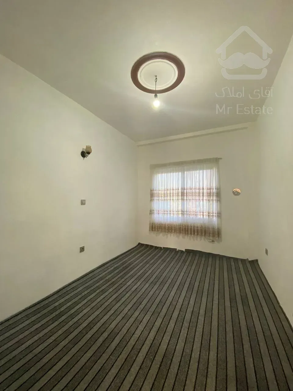 رهن و اجاره واحد ۱۶۰متری کمربندی ونوش