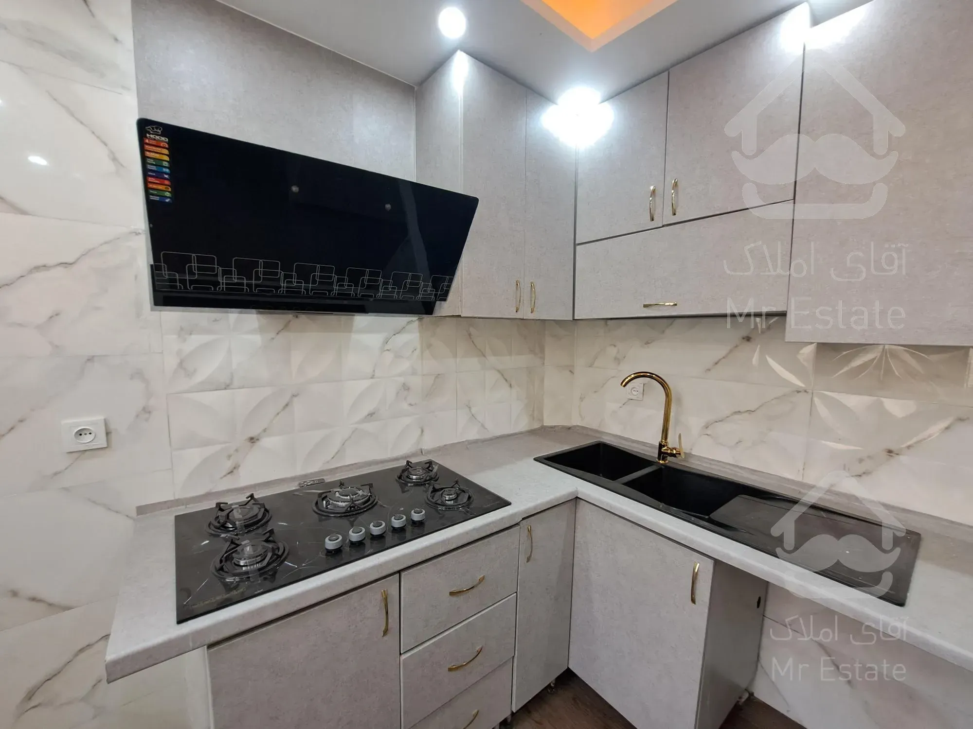 ۴۳ متر فول بازسازی