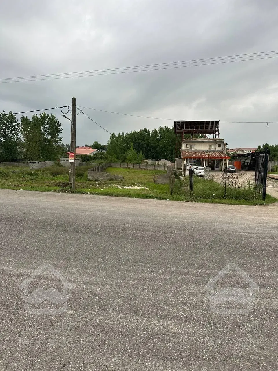 زمین به متراژ ۶۵۳ متر واقع در فومن جاده بین الملل