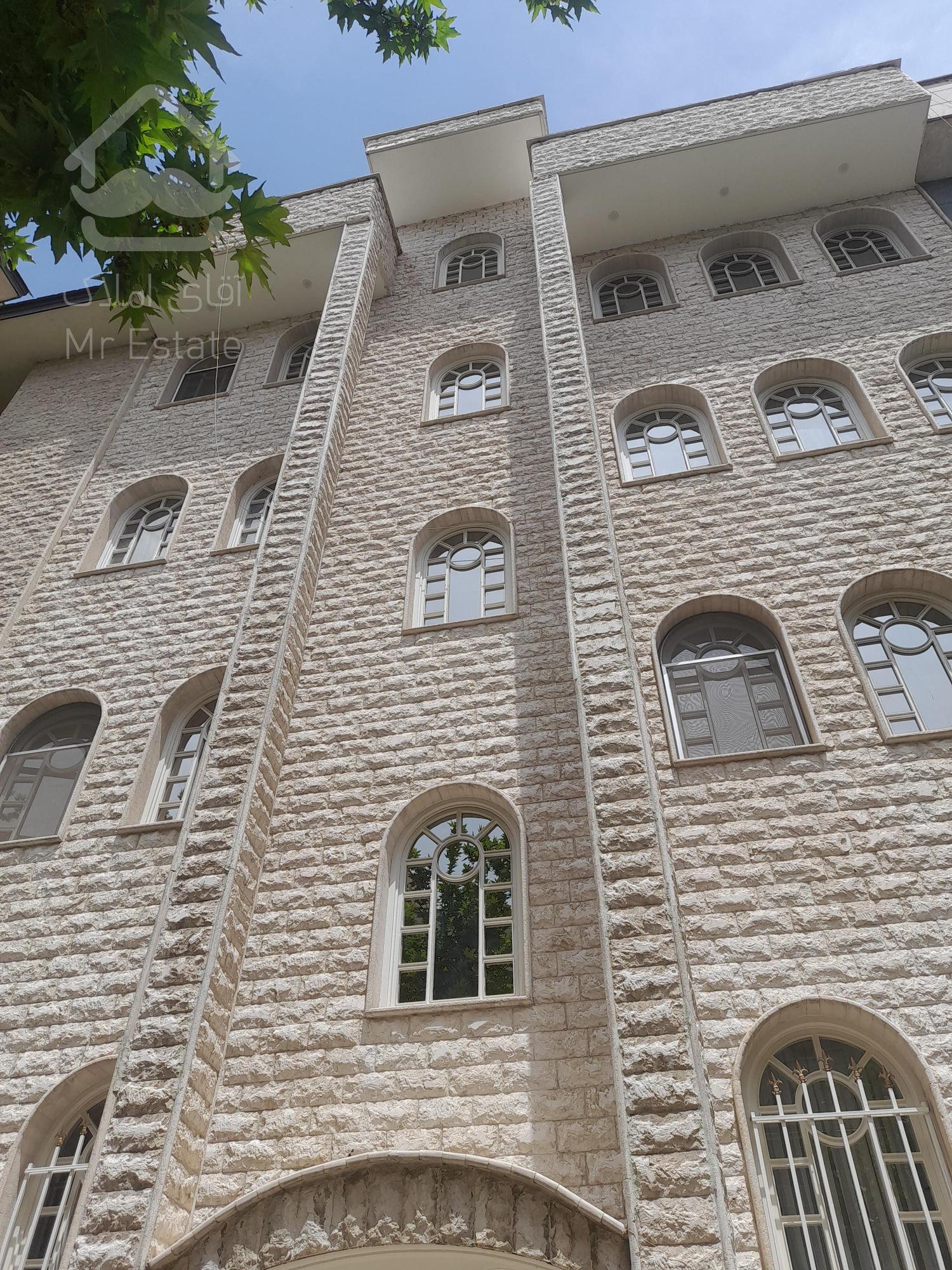 ۱۲۱متر دادمان چندساله