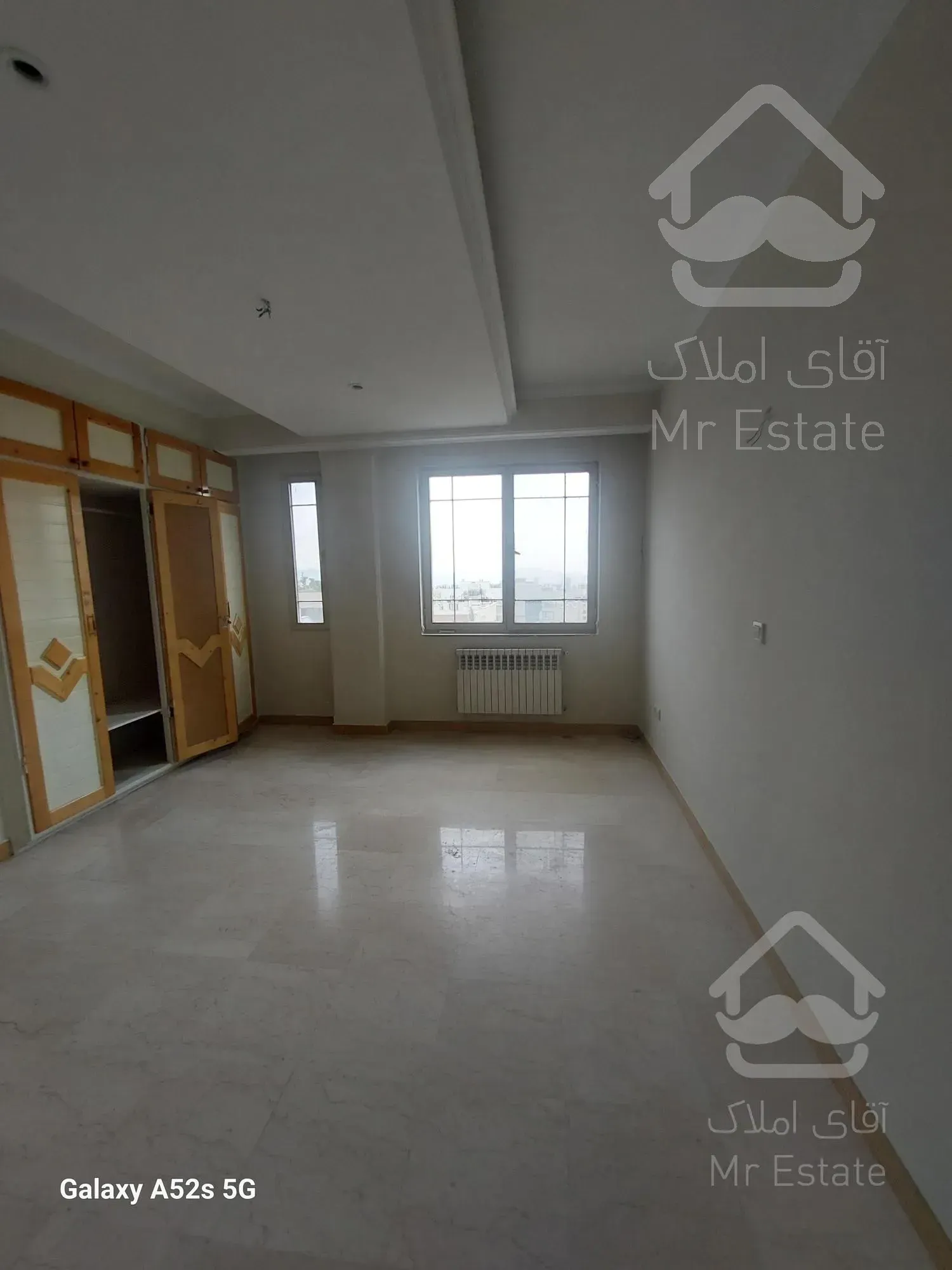 ۲۱۵متری ۴خواب  ۲پارکینگ سندی باکس