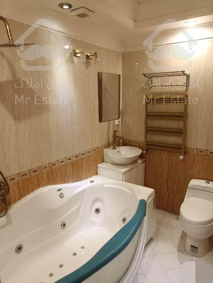 سونا جکوزی استخر