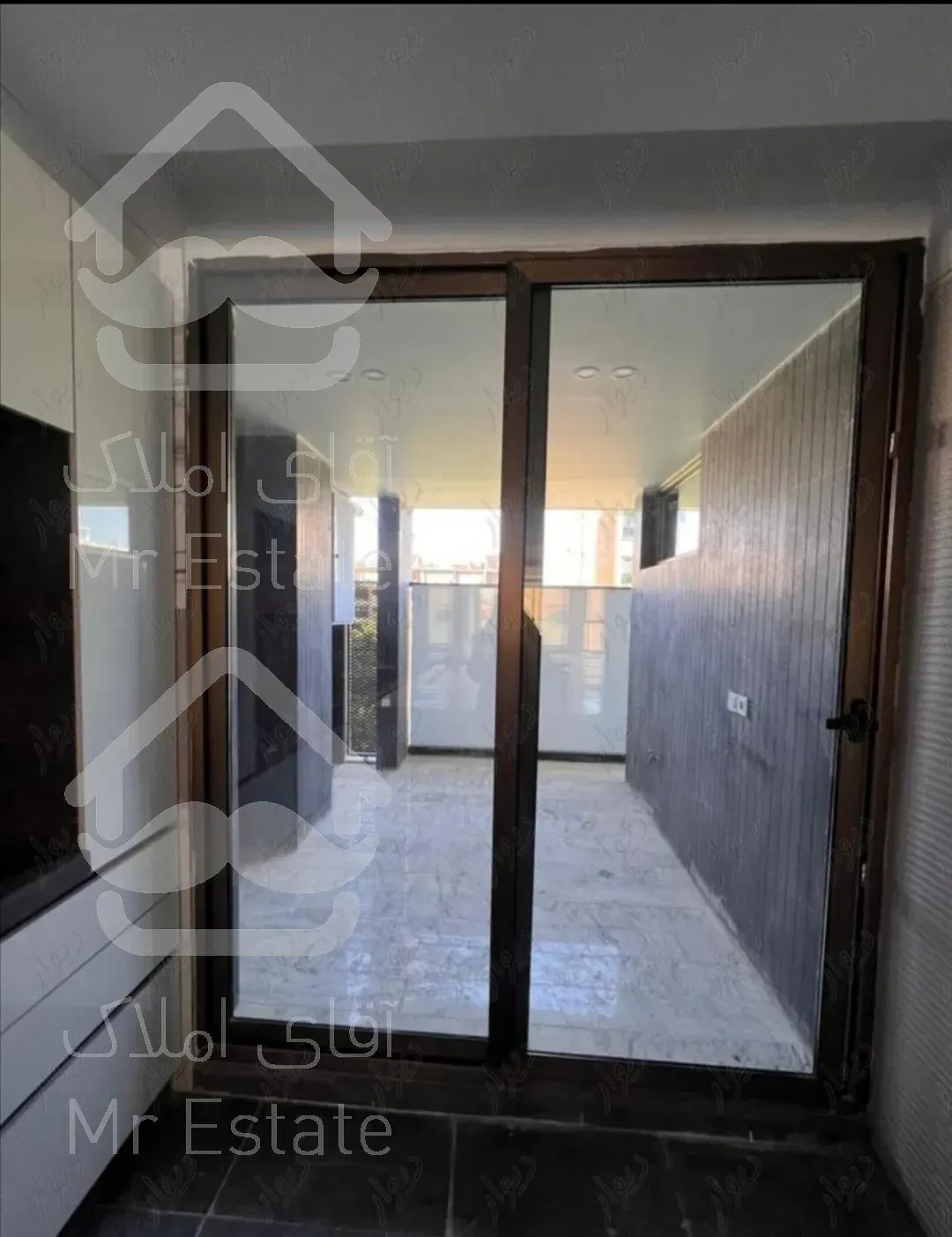 ستارخان/ سه خوابه/ تک واحد / جنوبی