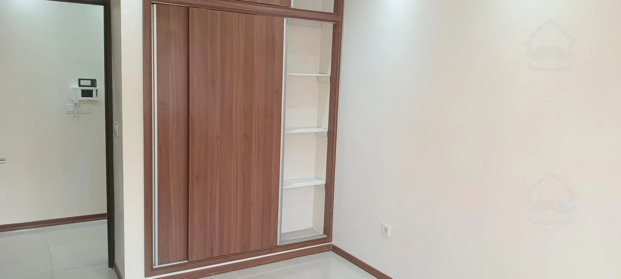 ۱۳۰ متر/ ۳ خوابه/دریاچه/رهن و اجاره فوری