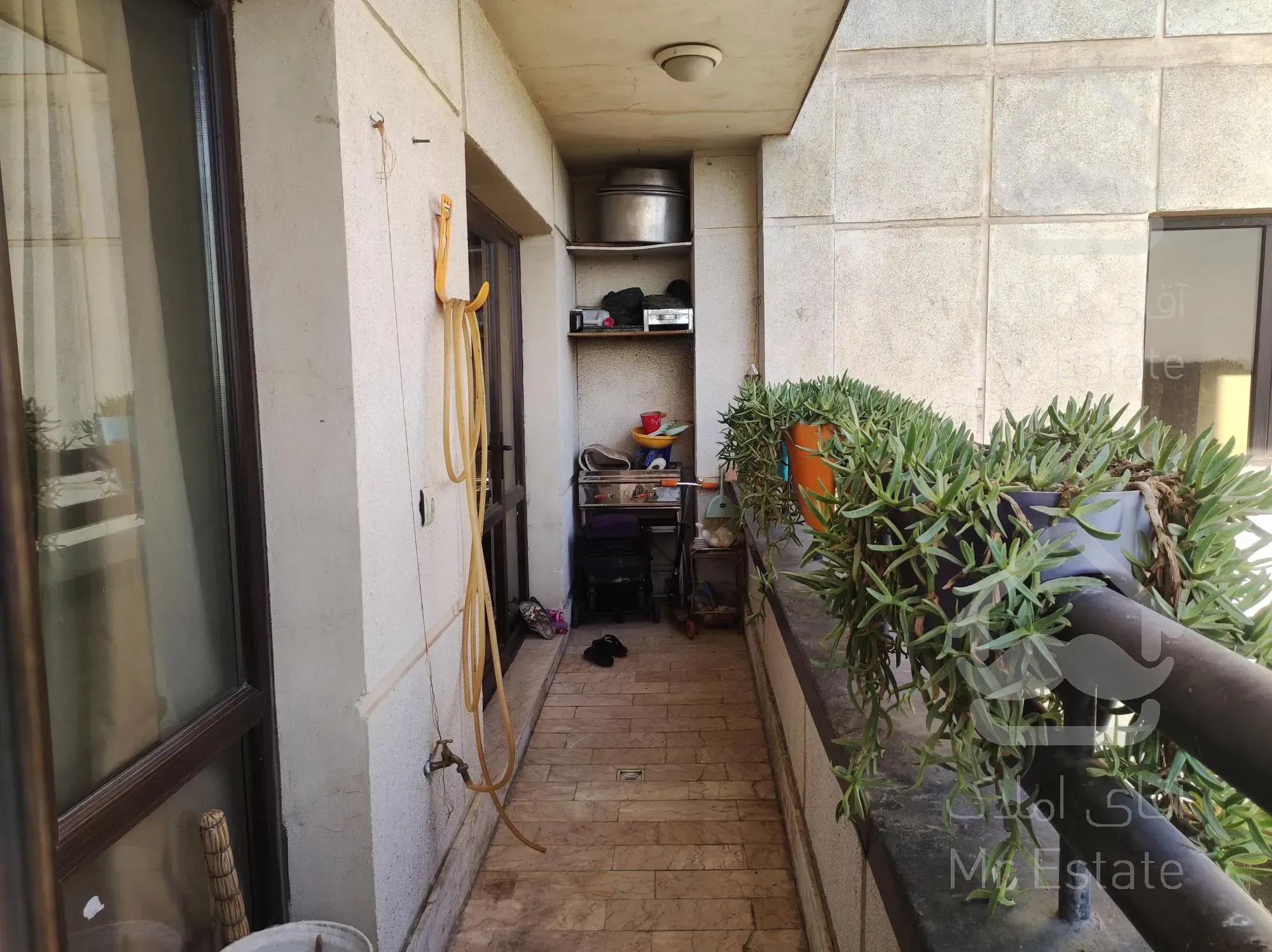 رهن و اجاره آپارتمان 132 متری در چیتگر