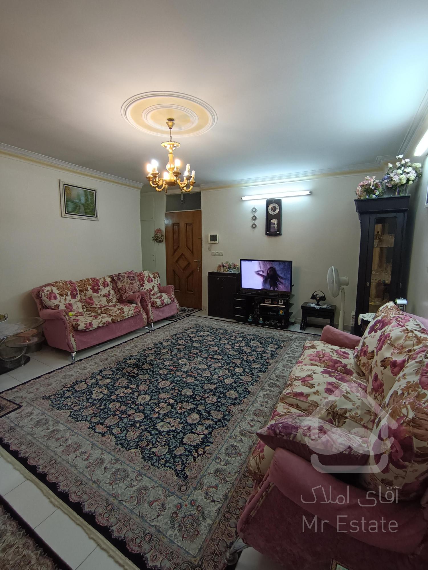 ۵۲متری/تک خوابه/پارکینگ دار