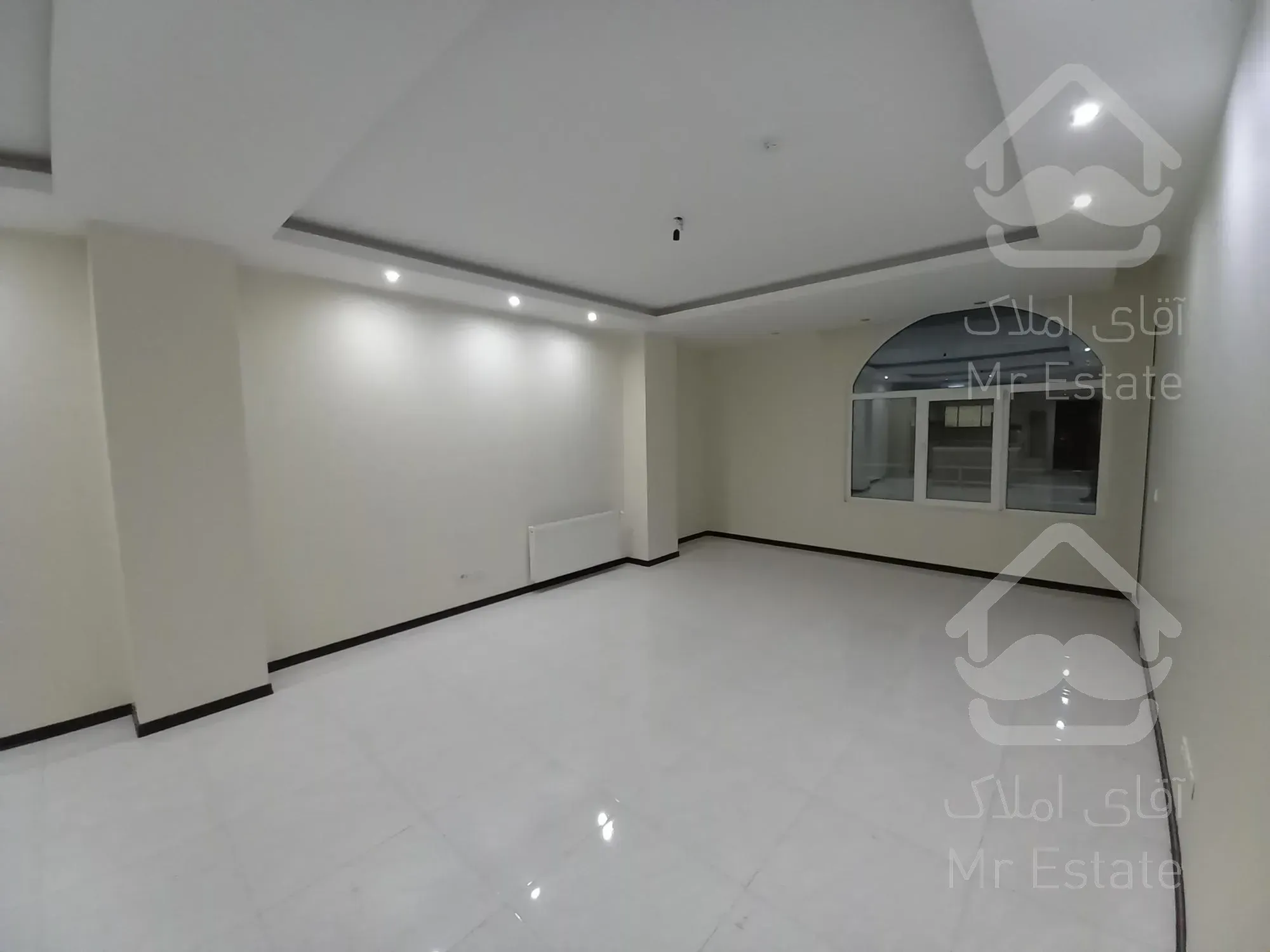 آپارتمان،۱۰۴متر،دوخوابه،آبان غربی