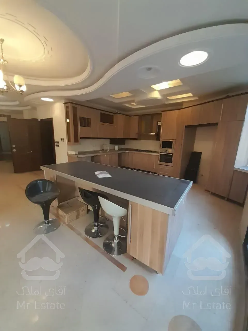 ۱۸۰متر۳خواب تکواحدی/ میرداماد میدان محسنین مادر