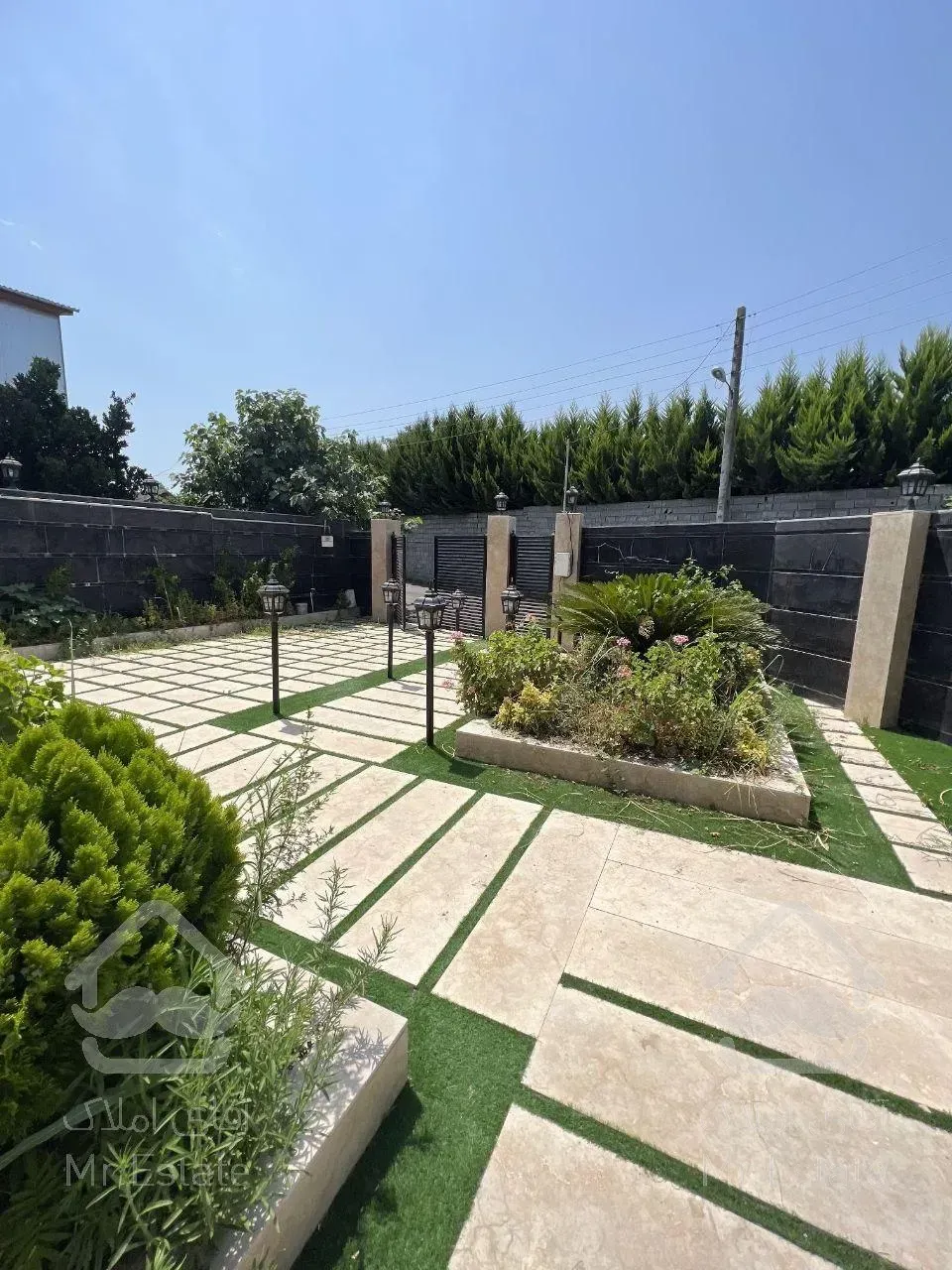 ویلا فلت استخردار با معماری مدرن/موقعیت تاپ لوکیشن