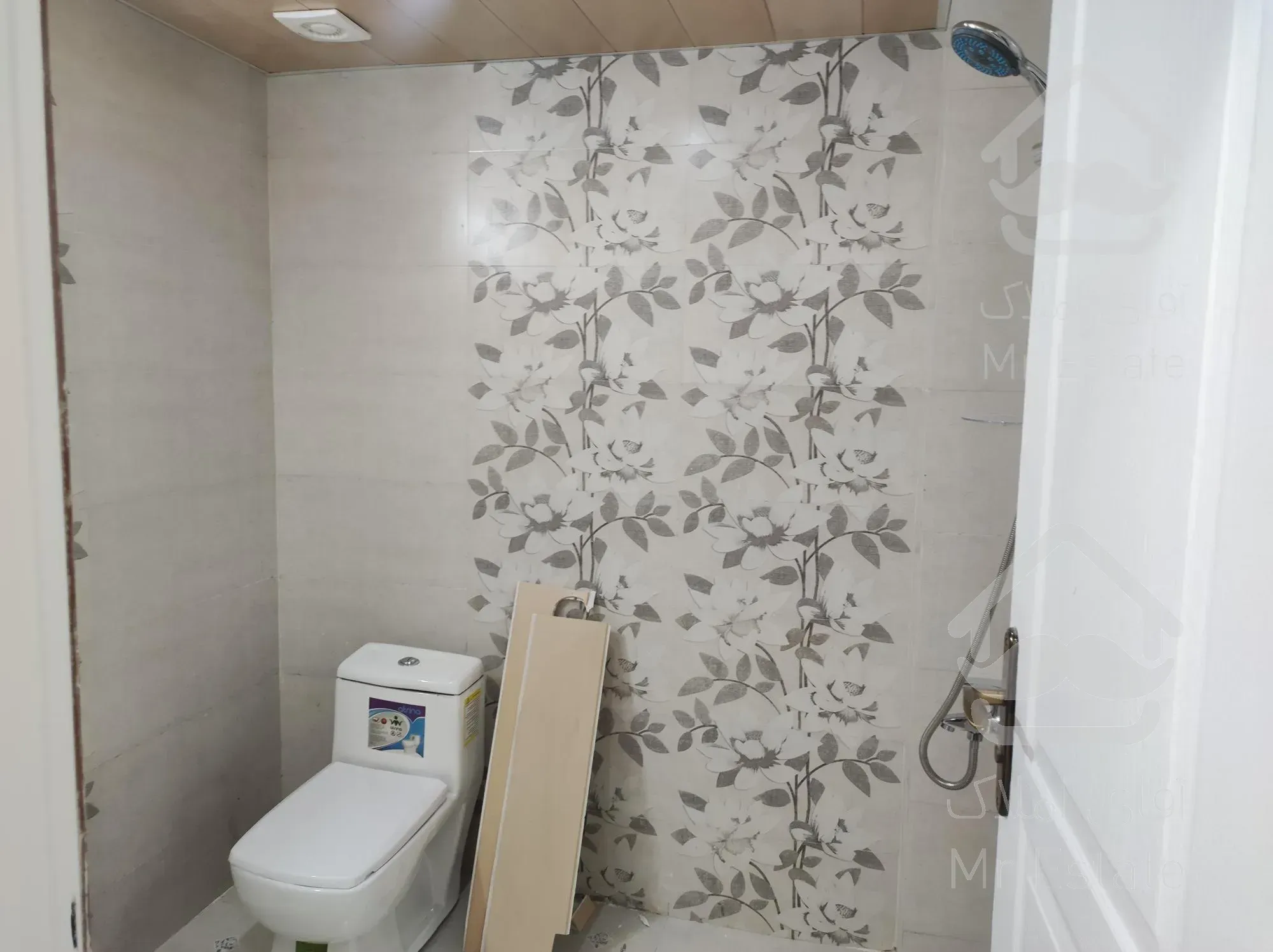 اجاره واحد ۱۲۵ متری در چیتگر خرازی