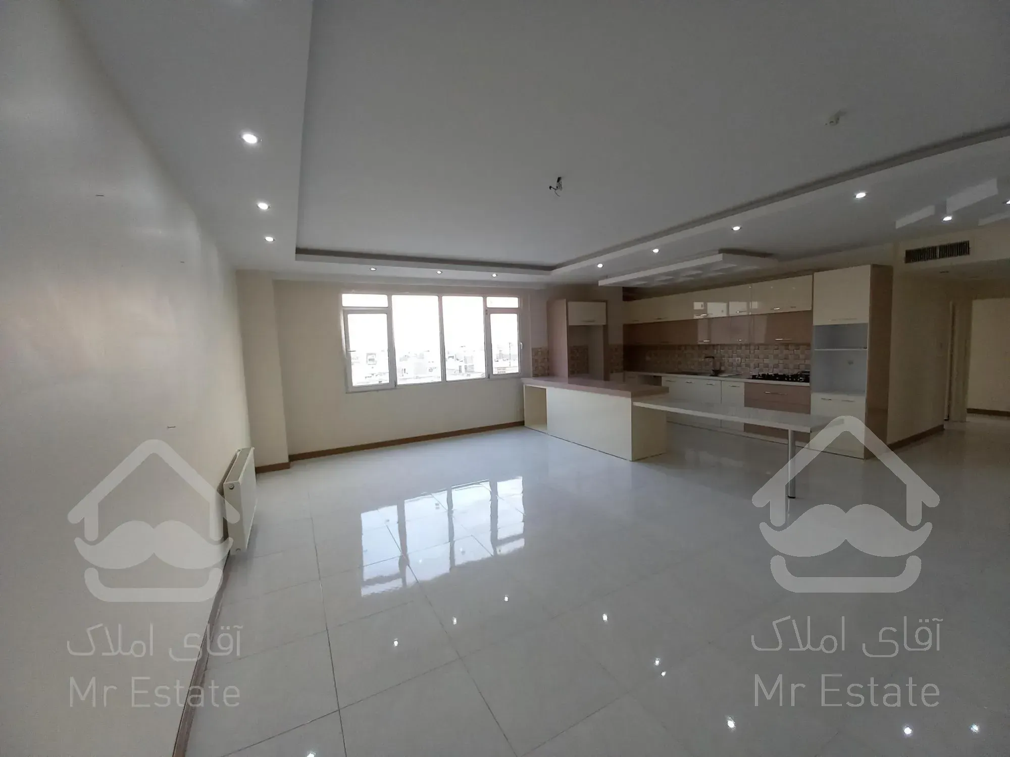 آپارتمان/۱۳۵/متر/سه/خوابه