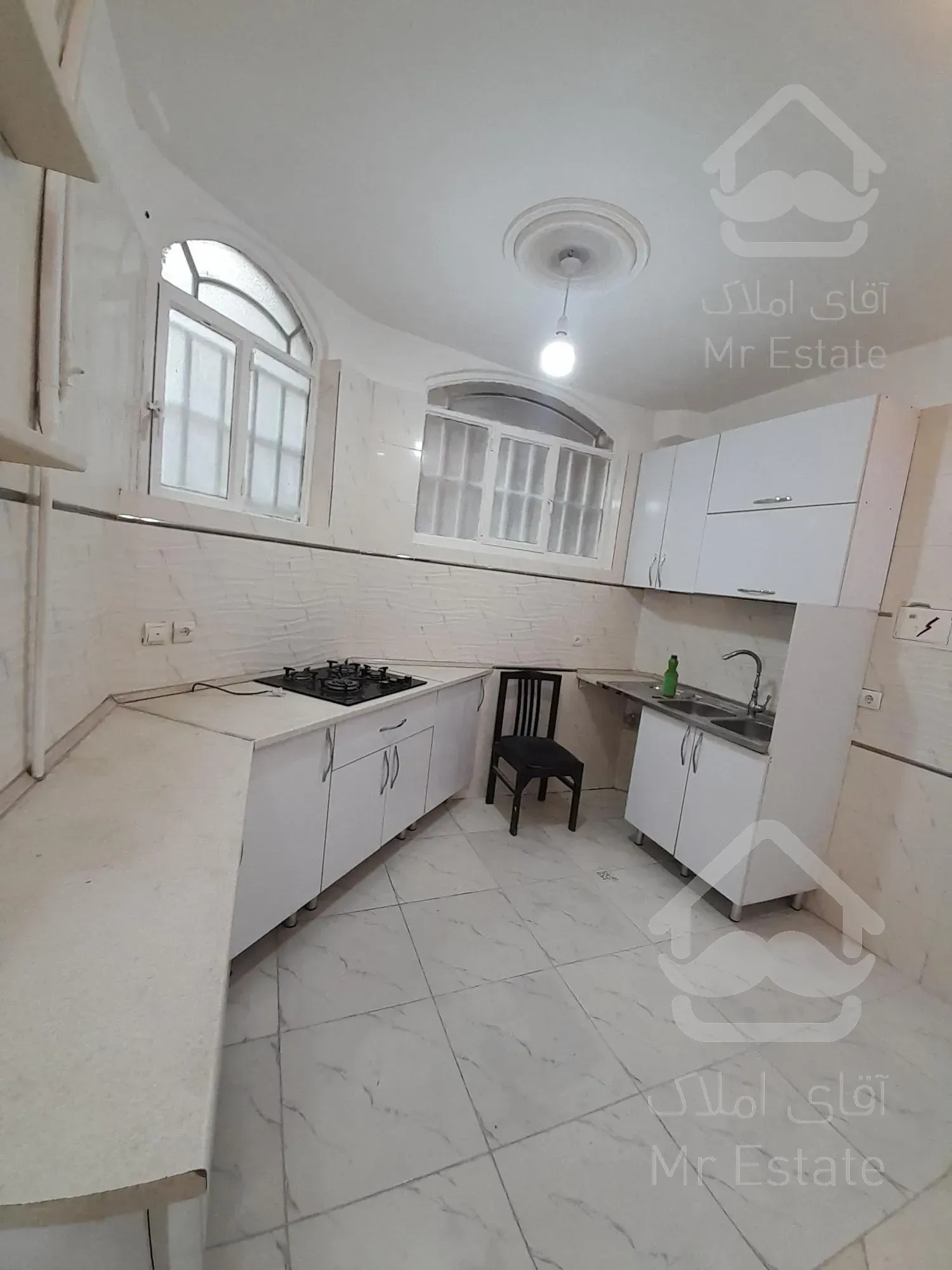 ۴۵متر حیاطدار فول بازسازی سالن پرده خور