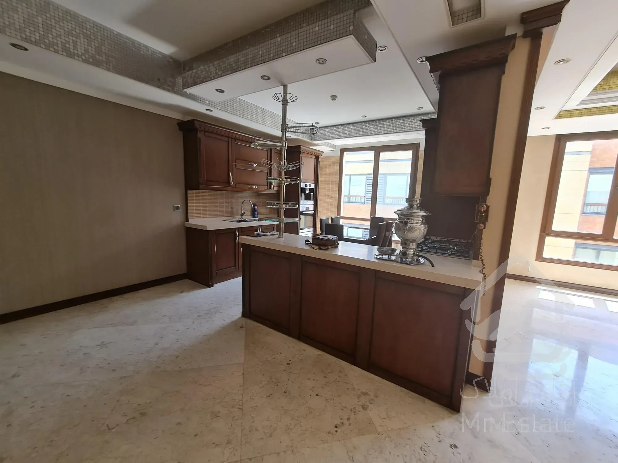 اجاره آپارتمان ۱۹۰ متری، فرمانیه شرقی