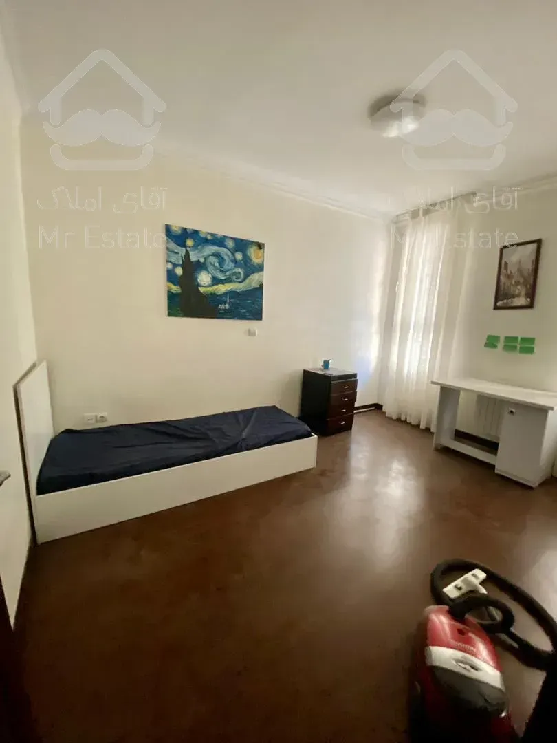 شهرک غرب ۱۳۰متر/۳خواب/۷ساله/تکواحدی