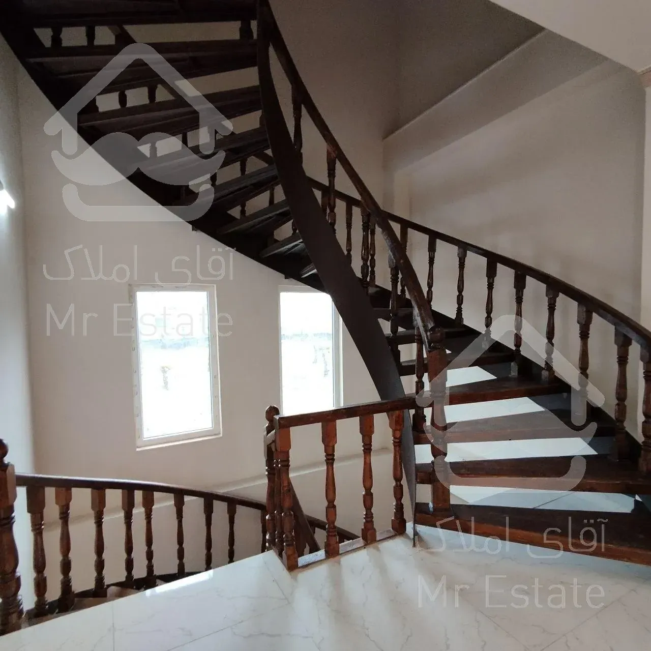 ویلا دوبلکس 3 خوابه/سند تک برگ/استخر و‌روفگاردن