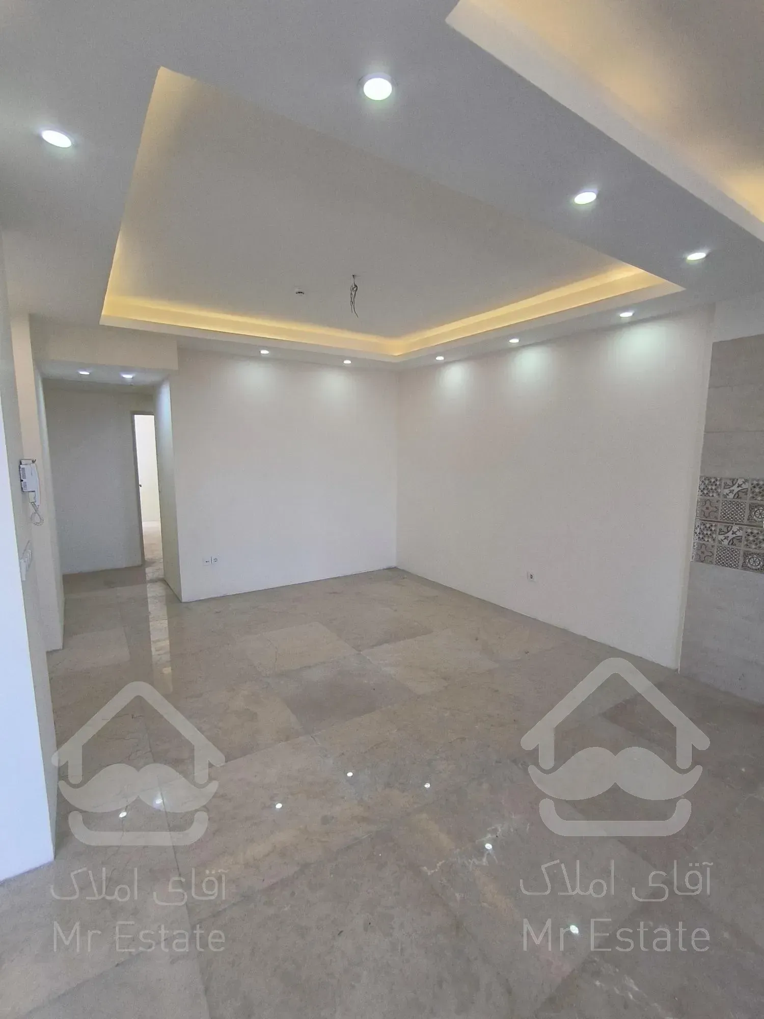 فروش آپارتمان ۱۴۶ متری کلید نخورده / تک واحدی/ دو پارکینگ سندی / شمالی