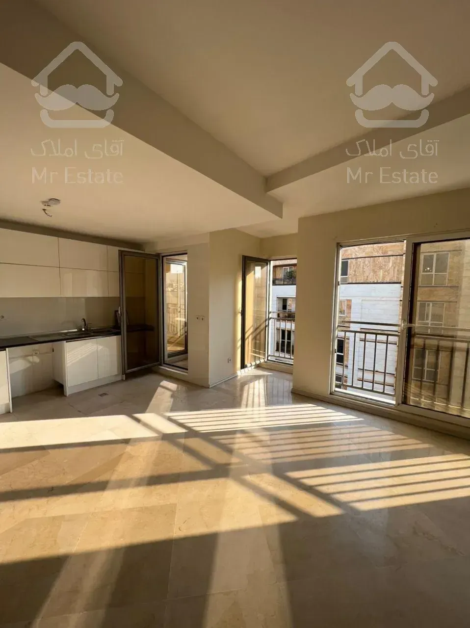 ۳۰۰متر تاپ لوکیشن دروس