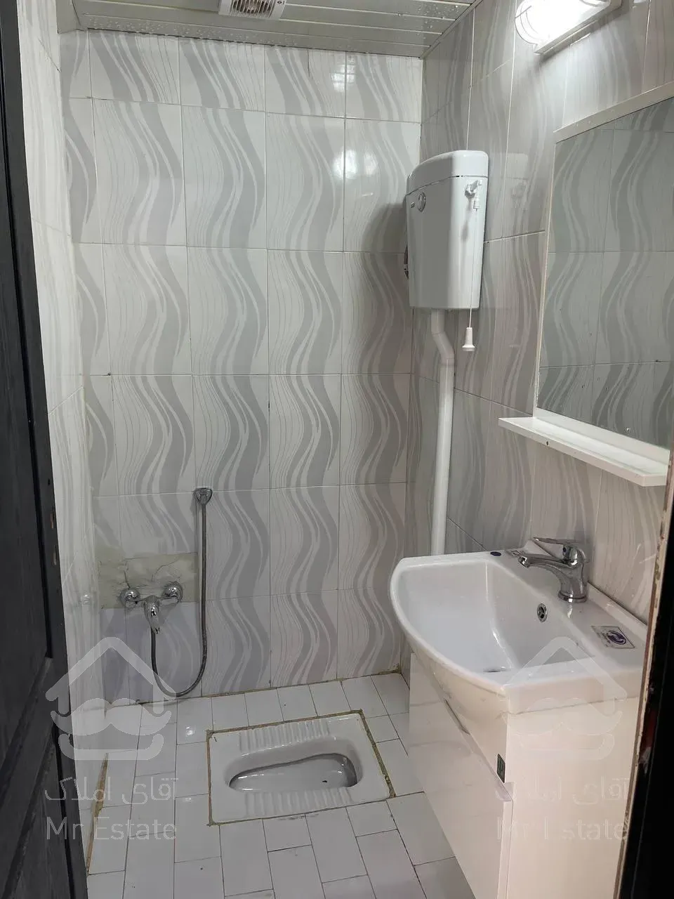 آپارتمان ۸۰ متری کلید نخورده