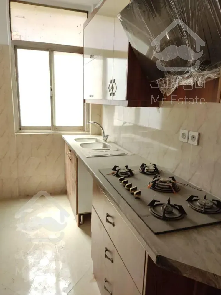 ۴۴متری در خیابان کمیل باقیمت پایین