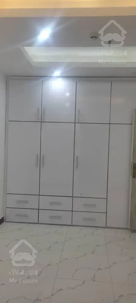 باهنر/140متر3/خواب3تراس/کلیدنخورده